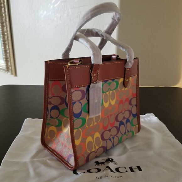 New Coach Rainbow Crossbody - Picture 3 of 7